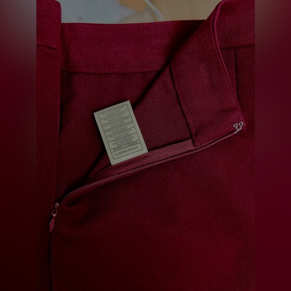 Steve Madden - Burgundy Cameron Miniskirt with off center side slit     … - Picture 9 of 11